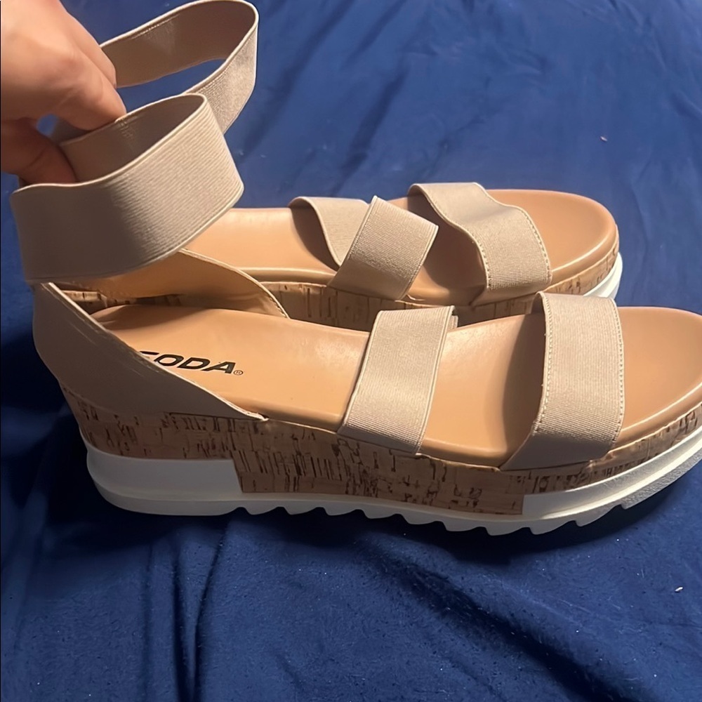 Soda brand Women's Tan Platform Sandals